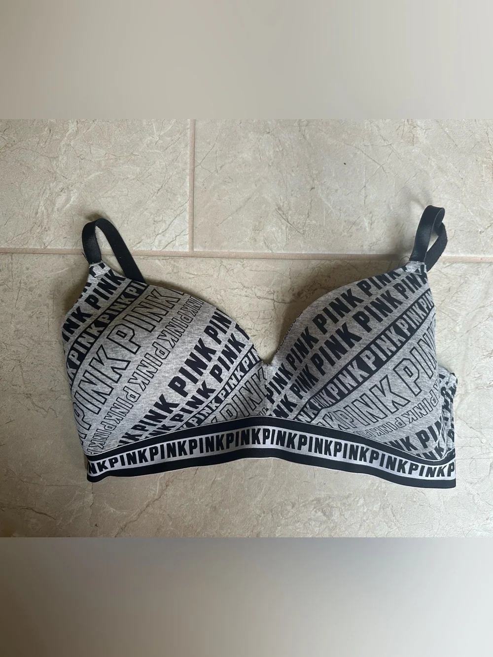 Victoria’s Secret Pink 36D bra black & graphic graphic no underwire super soft